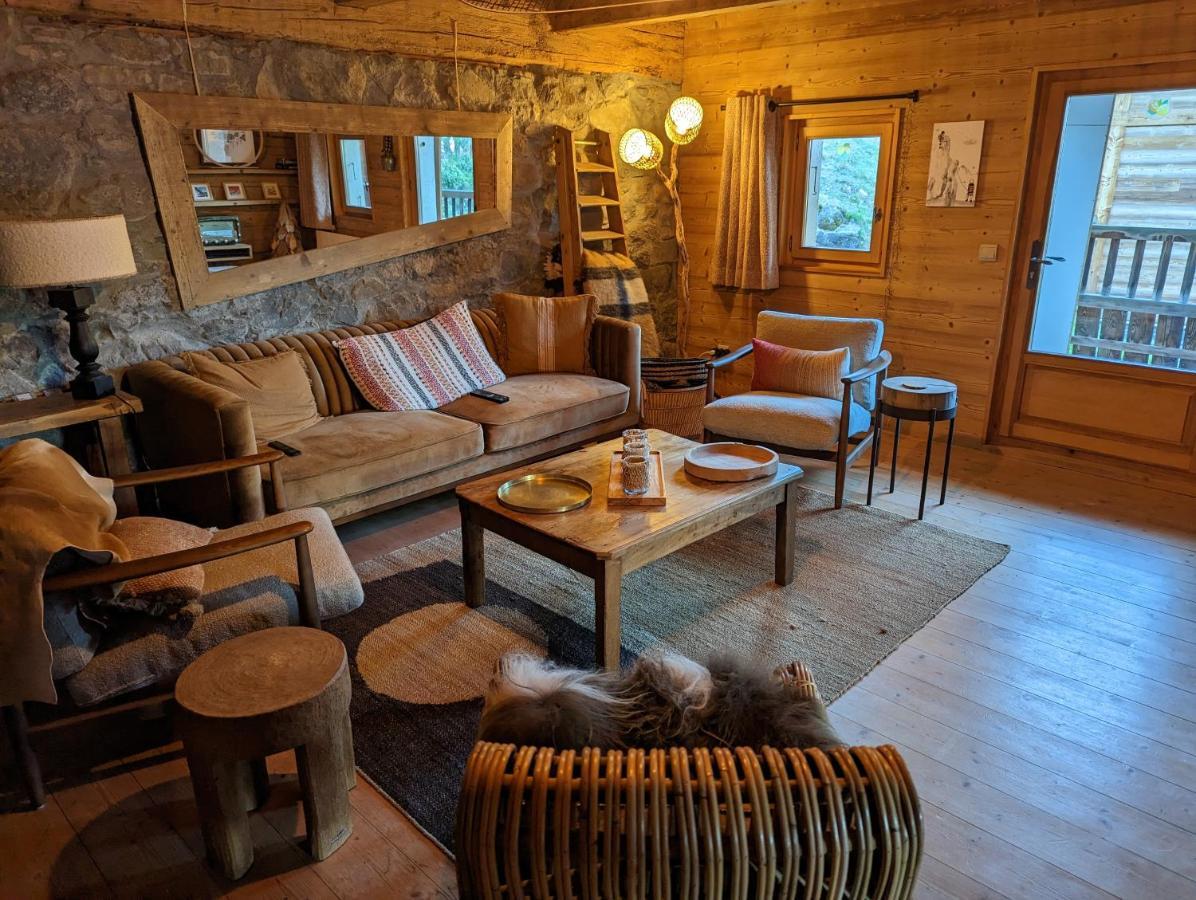 Bas De Chalet Au Coeur Des Aravis, Entre Lac Et Montagne Saint-Jean-de-Sixt Bagian luar foto