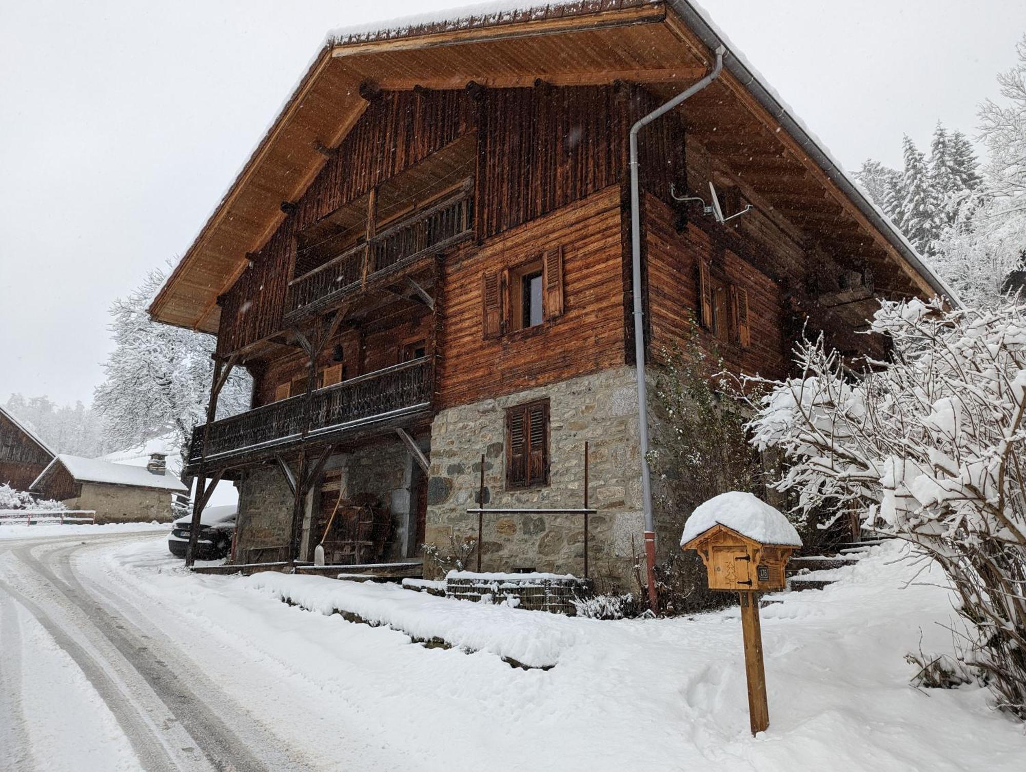 Bas De Chalet Au Coeur Des Aravis, Entre Lac Et Montagne Saint-Jean-de-Sixt Bagian luar foto